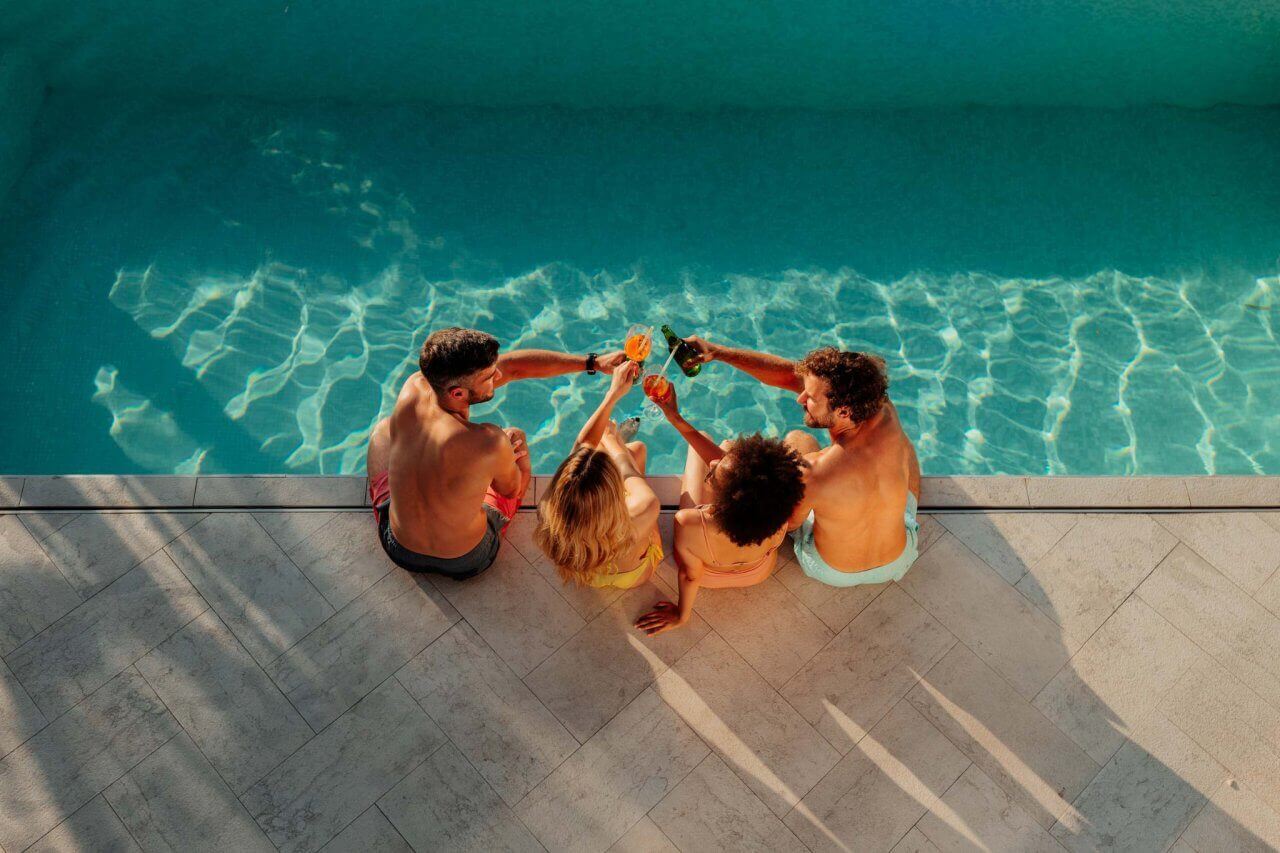 the winslow fort myers poolside fun drinks e1757541324706